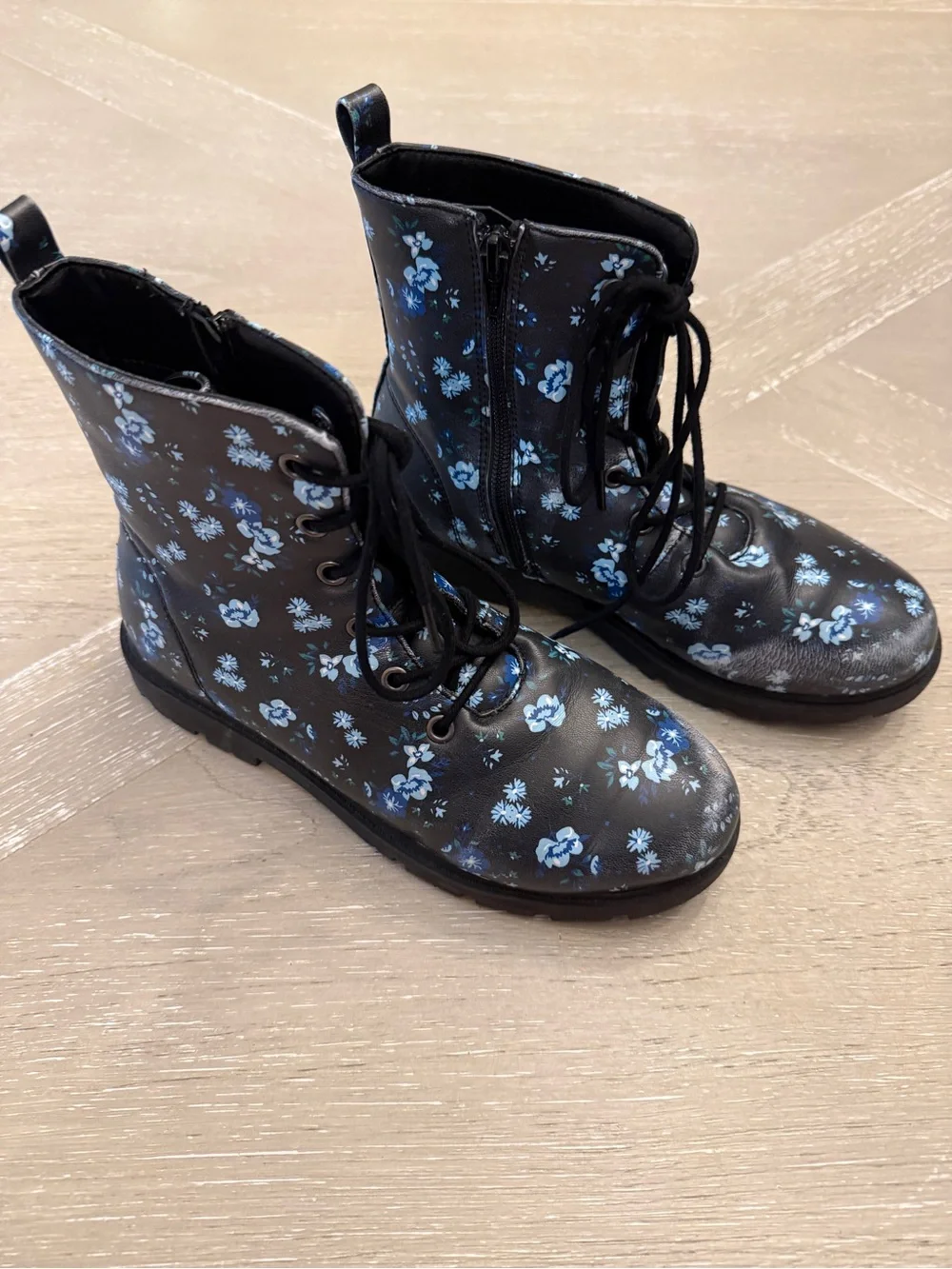 Girls' Black Floral Lace-Up Ankle Combat Boots
